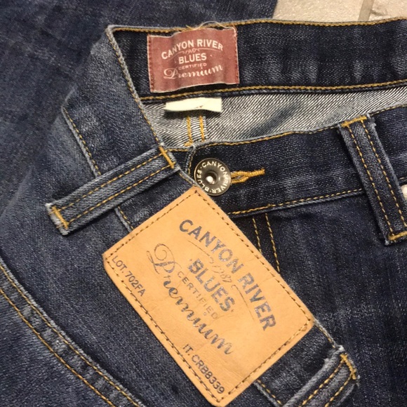 Men’s Jess - Picture 2 of 3